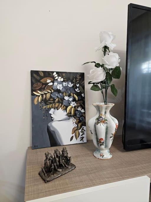 Serenity In The Heart Of Varna With Parking Екстериор снимка