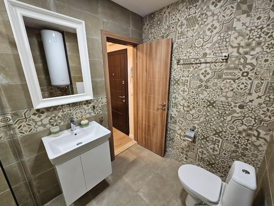 Serenity In The Heart Of Varna With Parking Екстериор снимка